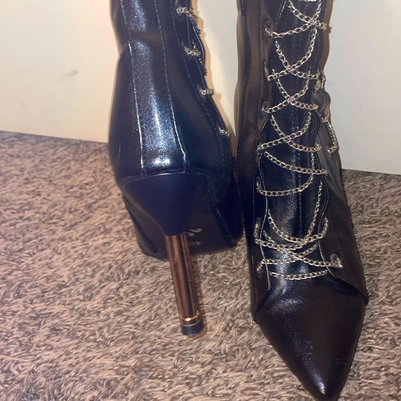 Sex kitten heels 💕 - Picture 3 of 3